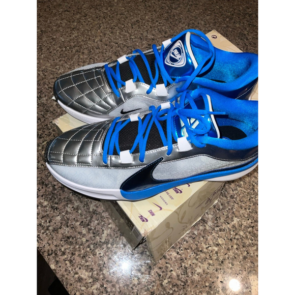 Nike Zoom Freak 5 Basketball‎ Shoes Size 12.5 main image 5